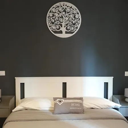 فندق مبيت وإفطار Noemi بيزا