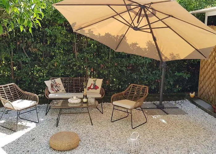 Noemi Bed & Breakfast 4*